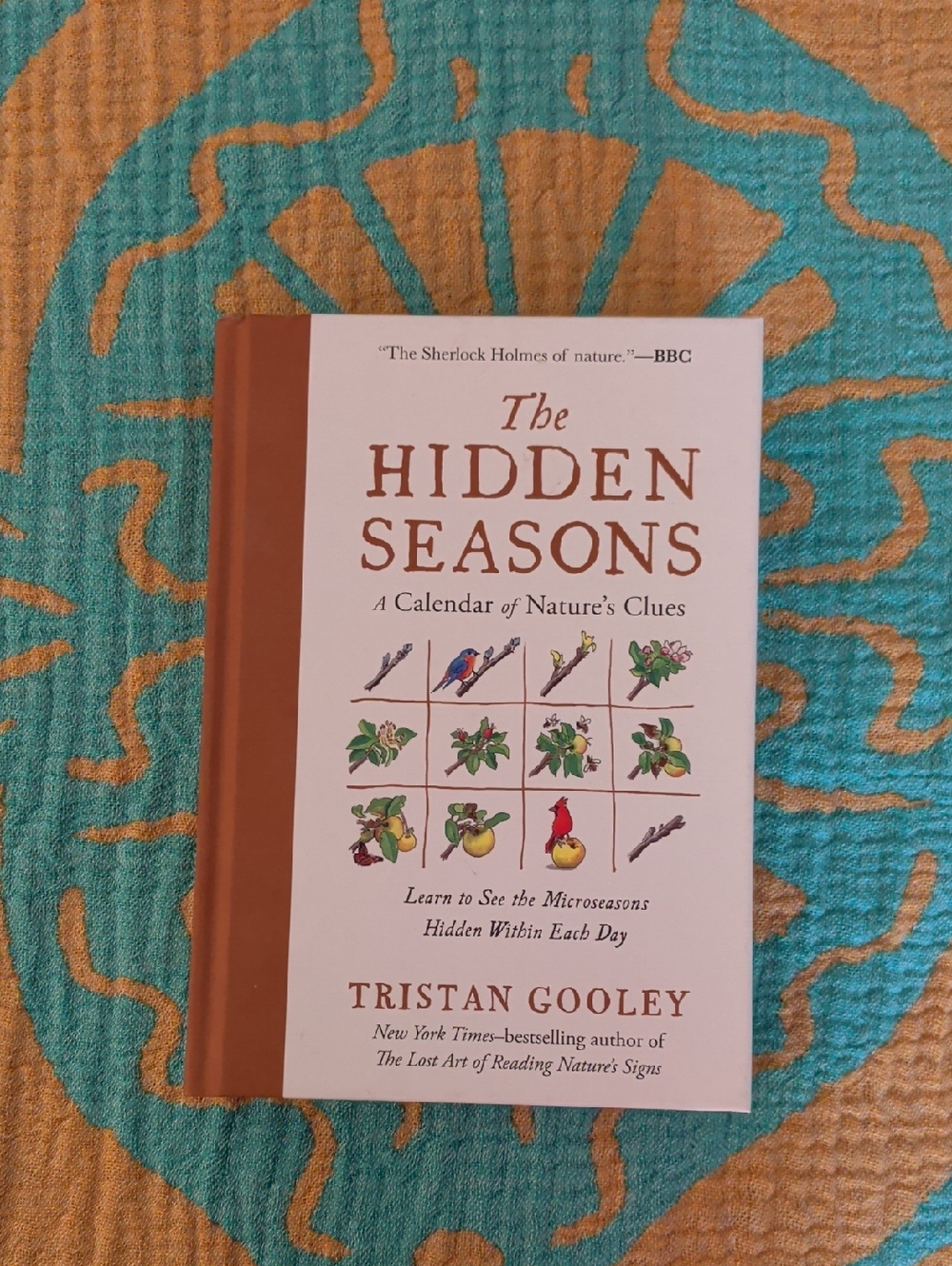 The Hidden Seasons by Tristan Gooley - White & Brown Hardcover